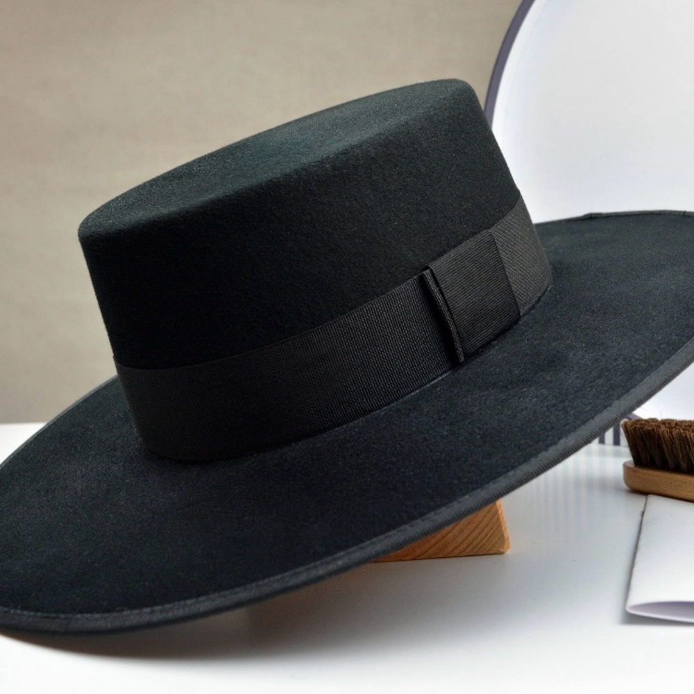 Black Western / Sombrero Wool Felt Cordovan hat Unisex Wide Brim .
